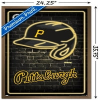 Питсбург Пирати-Неонски Шлем Ѕид Постер, 22.375 34 Врамени